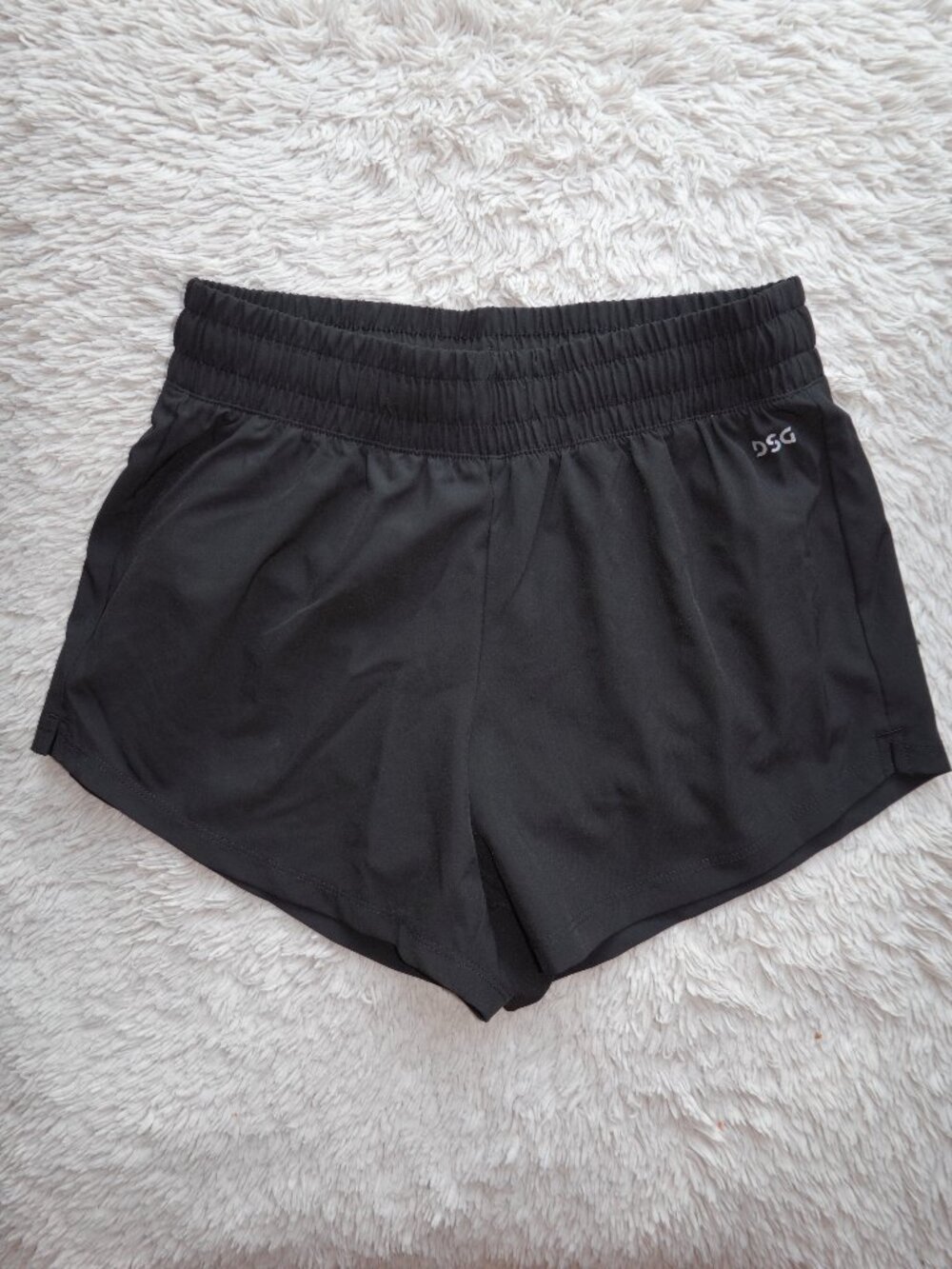 Girls Size Medium 10-12 DSG Black Stride Shorts, Like New